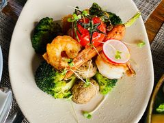 烤大虾温热沙律-喜洲吧·江畔老船厂·庭院餐厅(喜临院店)