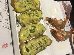 -HIHE Bistro·Oyster Bar(华熙live店)