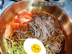朝鲜冷面-围炉肉舍丹东海鲜烤肉·烤活鳗(步行街店)
