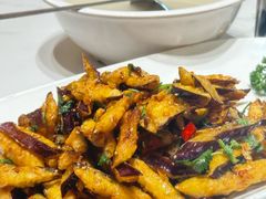 -梅利汴京烤鸭•开封豫菜地标店(东大街店)