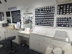 -AI艾耳·专业手工耳洞·穿孔美学馆