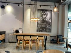 大堂-HELLO 27 意面·沙拉·帕尼尼