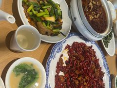 -渝信川菜 · 川味家常菜(财富购物中心店)