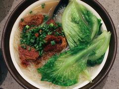 牛腩汤米粉-繁仔牛杂(石排店)