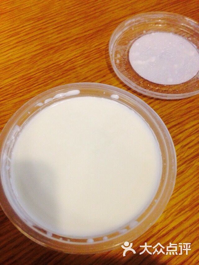 伊亚小镇希腊酸奶