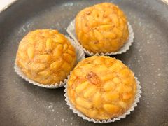 香炸松子酥-潮府馆·非遗潮州菜·世纪公园(新国际博览中心店)