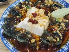 -江城燕子大排档(江汉路步行街店)