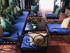 -La Villa French Restaurant