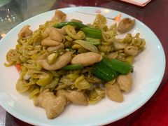 西瓜酸炒大肠-横岗朋仔餐厅