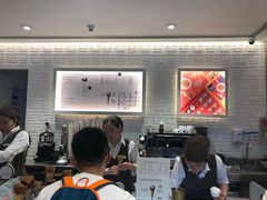 等位区-VENCHI 闻绮(北京国贸商城店)