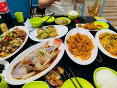 -小海豚•老字号海鲜餐厅(天涯店)