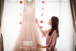 -Flora婚纱礼服定制租赁店