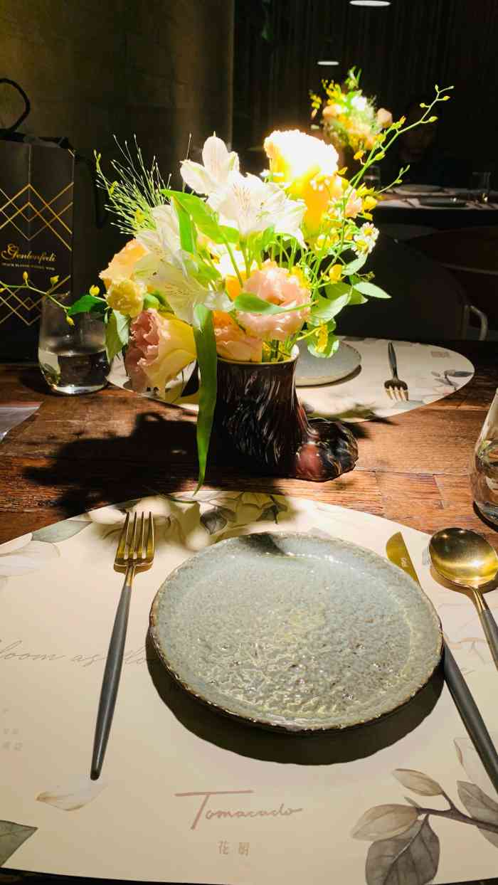 tomacado花厨(国贸商城店)-"[薄荷]环境:环境太太太美啦!满满的花,.