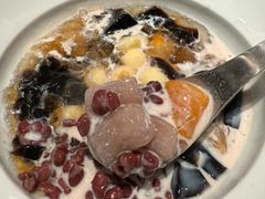 -RUXU入续糖水铺与包(卓悦中心店)