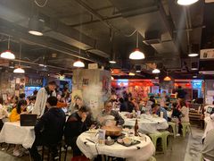 大堂-鲜入围煮花胶鸡海鲜火锅
