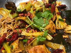 -拿渡麻辣香锅(世茂广场·工三店)