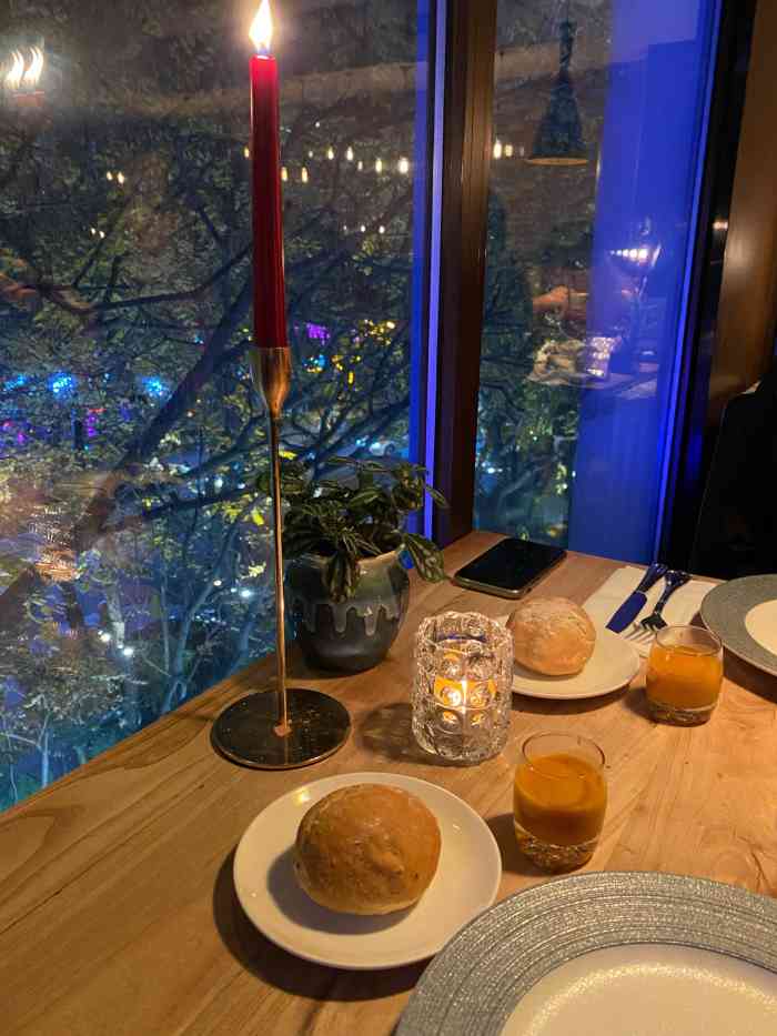 niajo西班牙餐厅-"时隔五年还是四年?我又来了上一次很难吃.