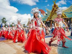 -七彩云南欢乐世界