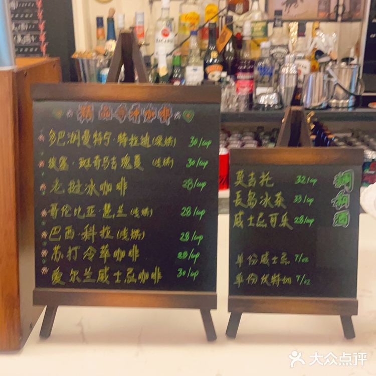 回味无穷！在呼伦贝尔品尝正宗手工汉堡的美妙体验