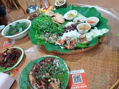 -沐毫傣泐云南菜孔雀宴•手抓饭傣味烧烤(曼听公园店)