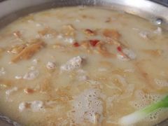 -老来福·非遗酸汤兔(凯旋路店)