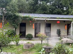 -湘力力小院·鱼汤泡饭(枫林路店)