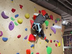 -ROCKPLUS攀岩馆(环宇城店)