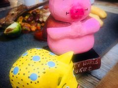 餐具摆设-Naughty Nuri’s Phuket