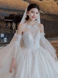 -艾米丽婚纱礼服