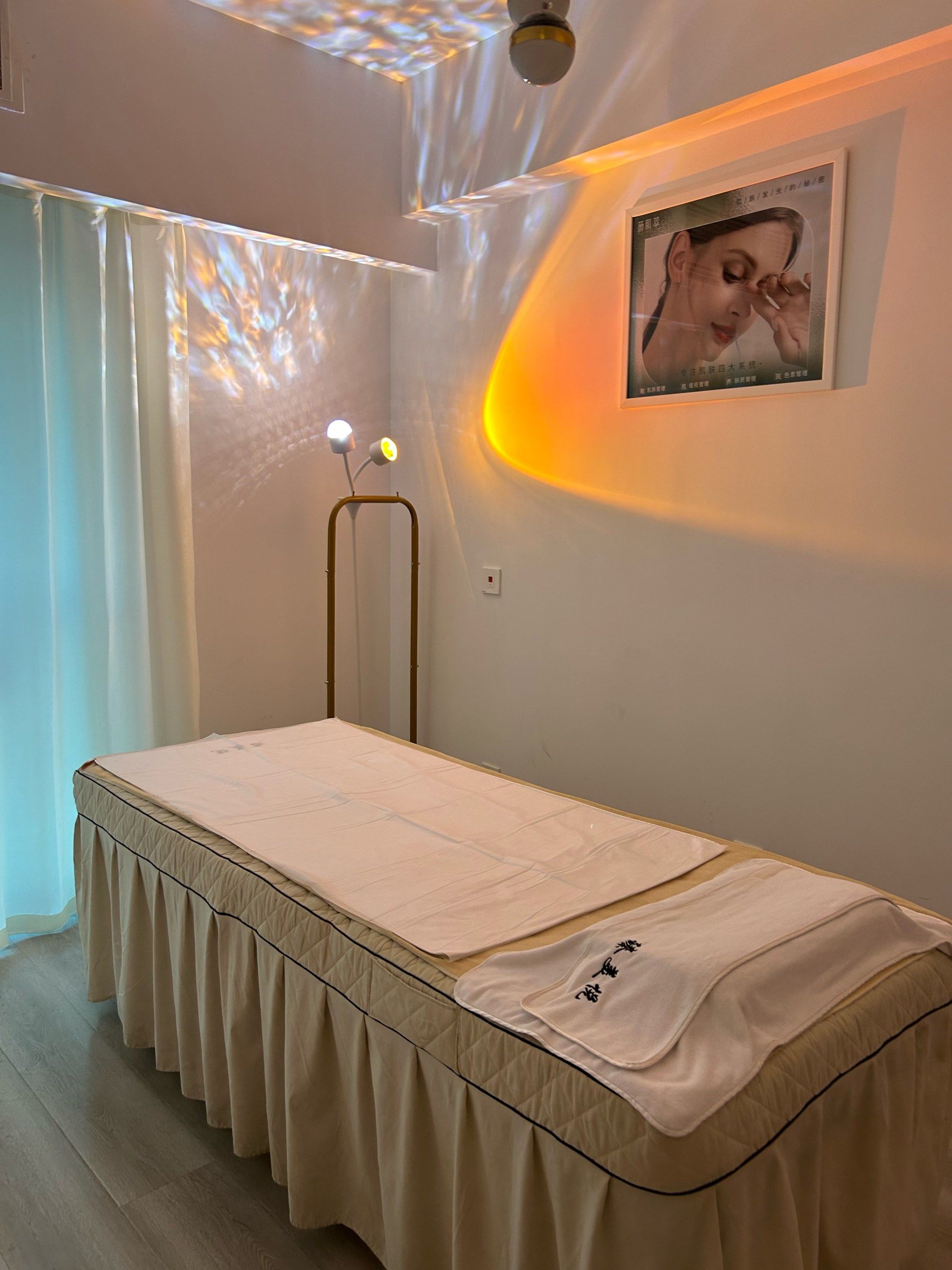 n一踏入臻美悦,首先映入眼帘