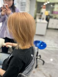 -镁连社·美联社