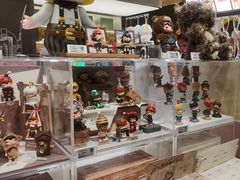 -泡泡玛特POPMART(世豪广场店)