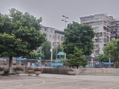 -矿泉游泳场