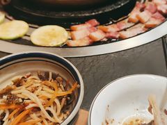 -阿山卓·野生菌火锅·纳西火塘烤肉