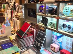 -百新书局(尚悦湾店)