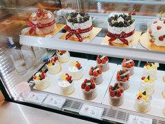 -花花卷卷·鲜食蛋糕(静安久光百货店)