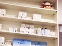 -世龙世家灰指甲·甲沟炎·跖疣护理·修脚(东江湾路店)
