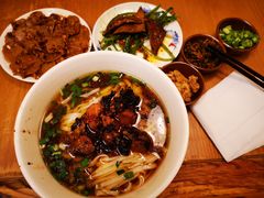 -矮子粉店1985·长沙米粉(湘春路店)