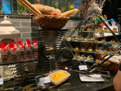 -三英温泉度假酒店-自助餐厅