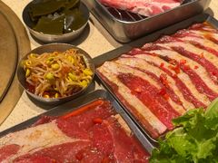 -蚂蚁洞·烤肉大营地(上海静安大悦城店)