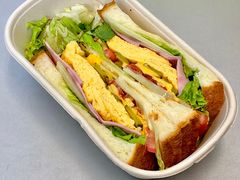 -Dough&Joe团憩(瑞虹天地月亮湾店)