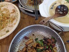 -吃饭皇帝大土家民族菜(正大广场店)