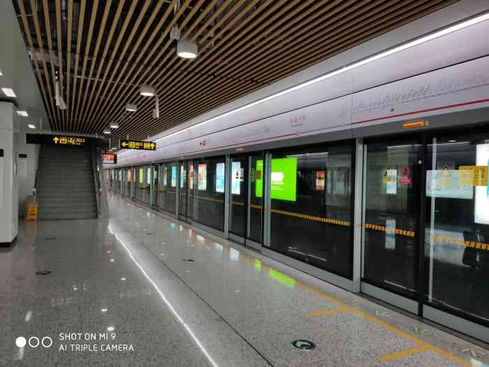 华清大桥(地铁站)-"[偷笑]无锡地铁应该报名最舒适地铁的吉尼.