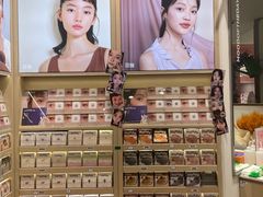 -moody彩瞳(环宇城店)