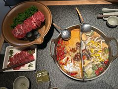 -三出山火锅(南京万象天地店)