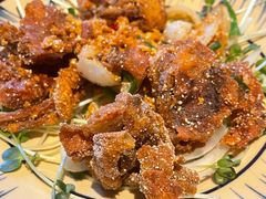 -Cục Gạch Quán