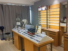 -优医视平价眼镜蔡司依视路折扣工厂店(德胜门店)