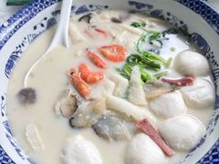 极品鱼头皇-山外山菜馆(玉泉路店)