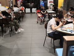 -麦当劳(中唱大厦店)