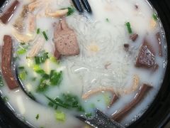 -鸭小妹鸭血粉丝(老门东店)